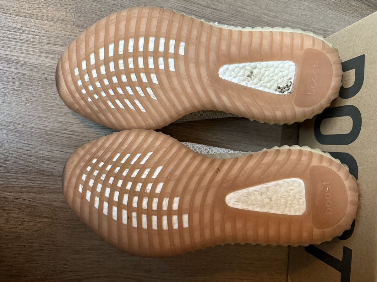 Adidas × Yeezy Adidas Yeezy Boost 350 v2 Size US 11 / EU 44 - 7 Thumbnail