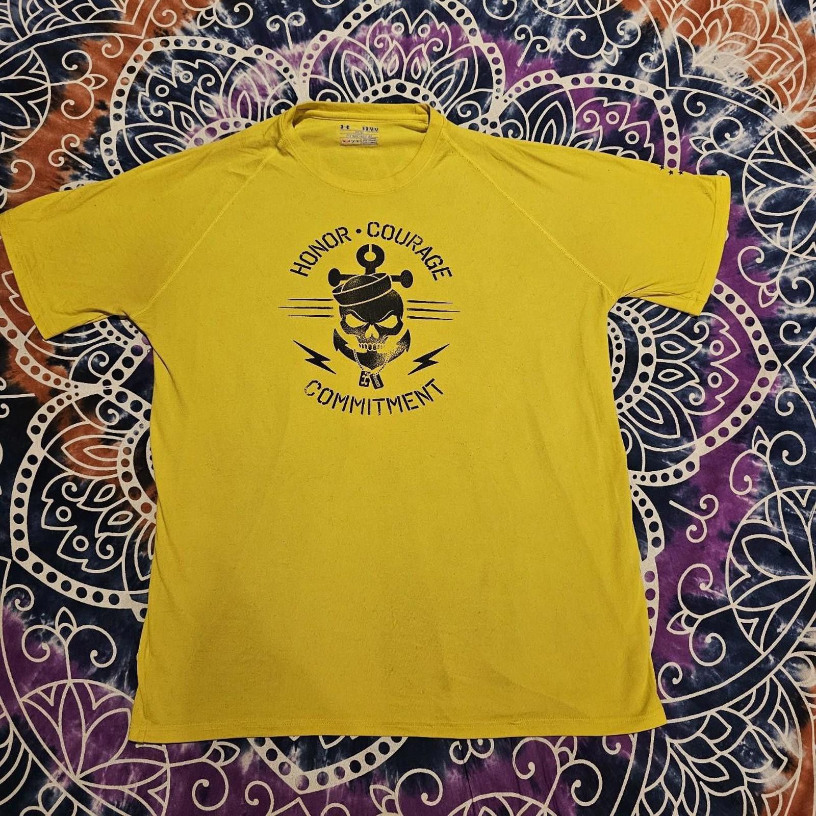 Under Armour Under Armour Men's Yellow and Navy T-shirt Size US M / EU 48-50 / 2 - 1 Thumbnail