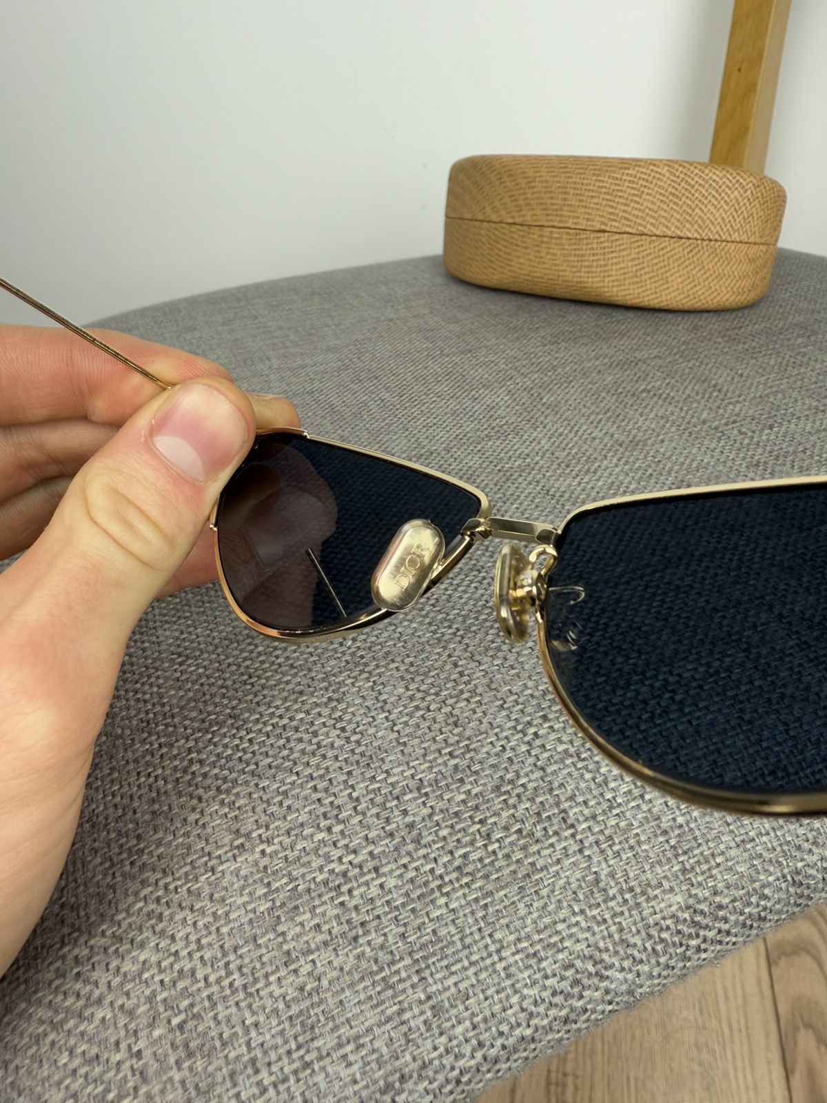Dior × Vintage ICONIC DIOR MISS DIOR GALLIANO ERA SHIELD RIMLESS SHADES Size ONE SIZE - 8 Thumbnail