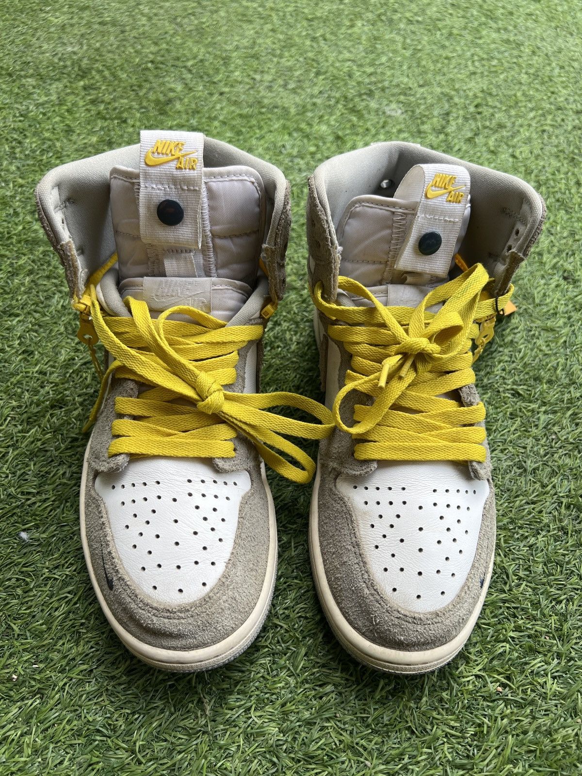Jordan Brand Nike Air Jordan 1 High Switch 'Light Smoke Grey' CW6576-100 Size US 8.5 / EU 41-42 - 4 Thumbnail