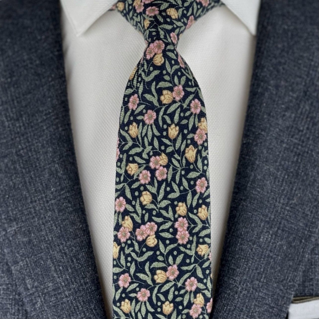 Other Men’s Dark Navy Rustic Style Floral Necktie Size ONE SIZE - 3 Thumbnail