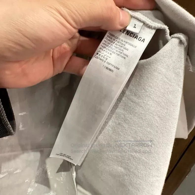 Balenciaga Balenciaga Gray Flame Spray Painted Distressed Short Sleev Size US S / EU 44-46 / 1 - 7 Thumbnail