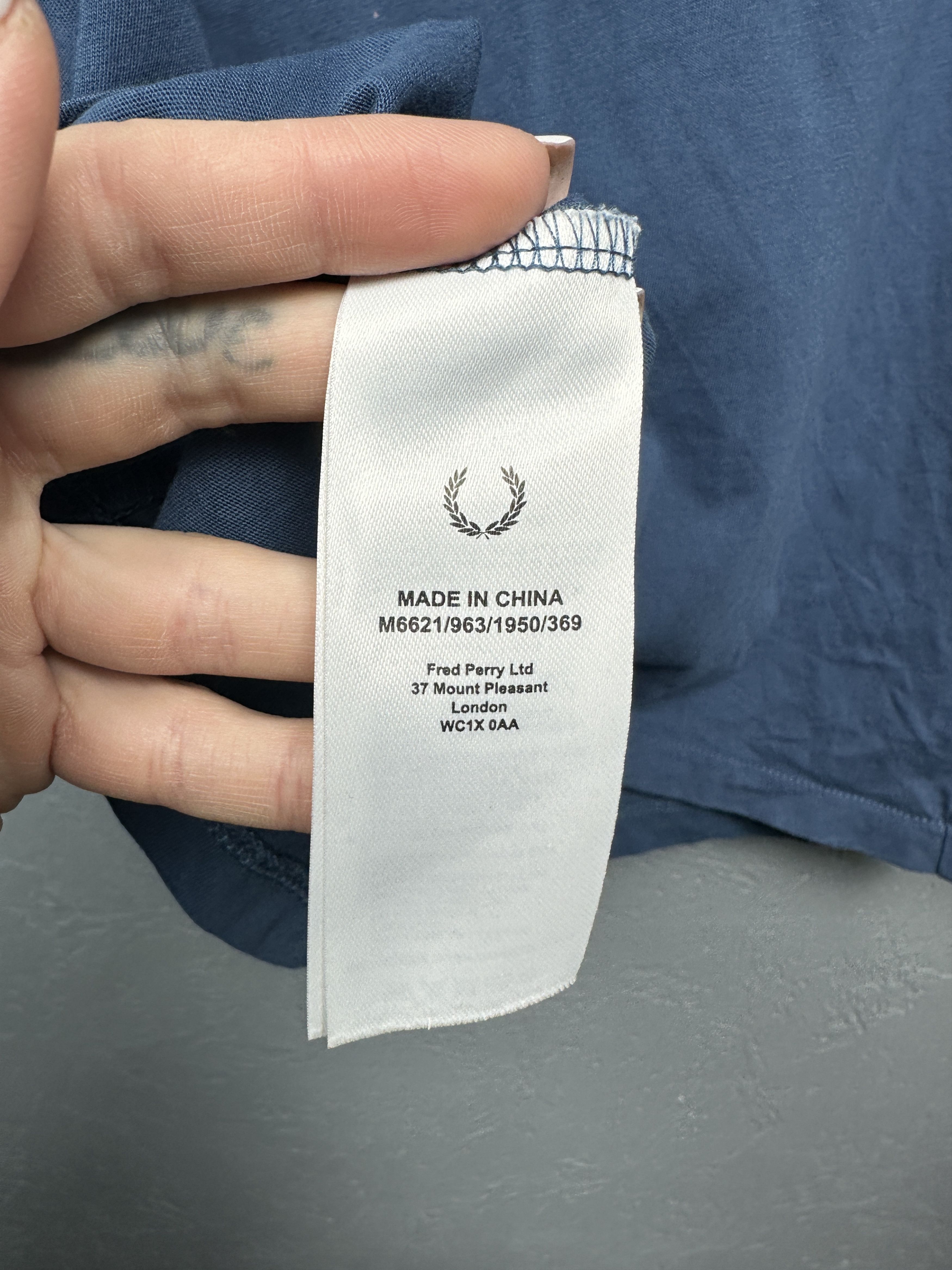 Fred Perry Fred Perry Mens Center Logo T-Shirt Size US S / EU 44-46 / 1 - 7 Thumbnail