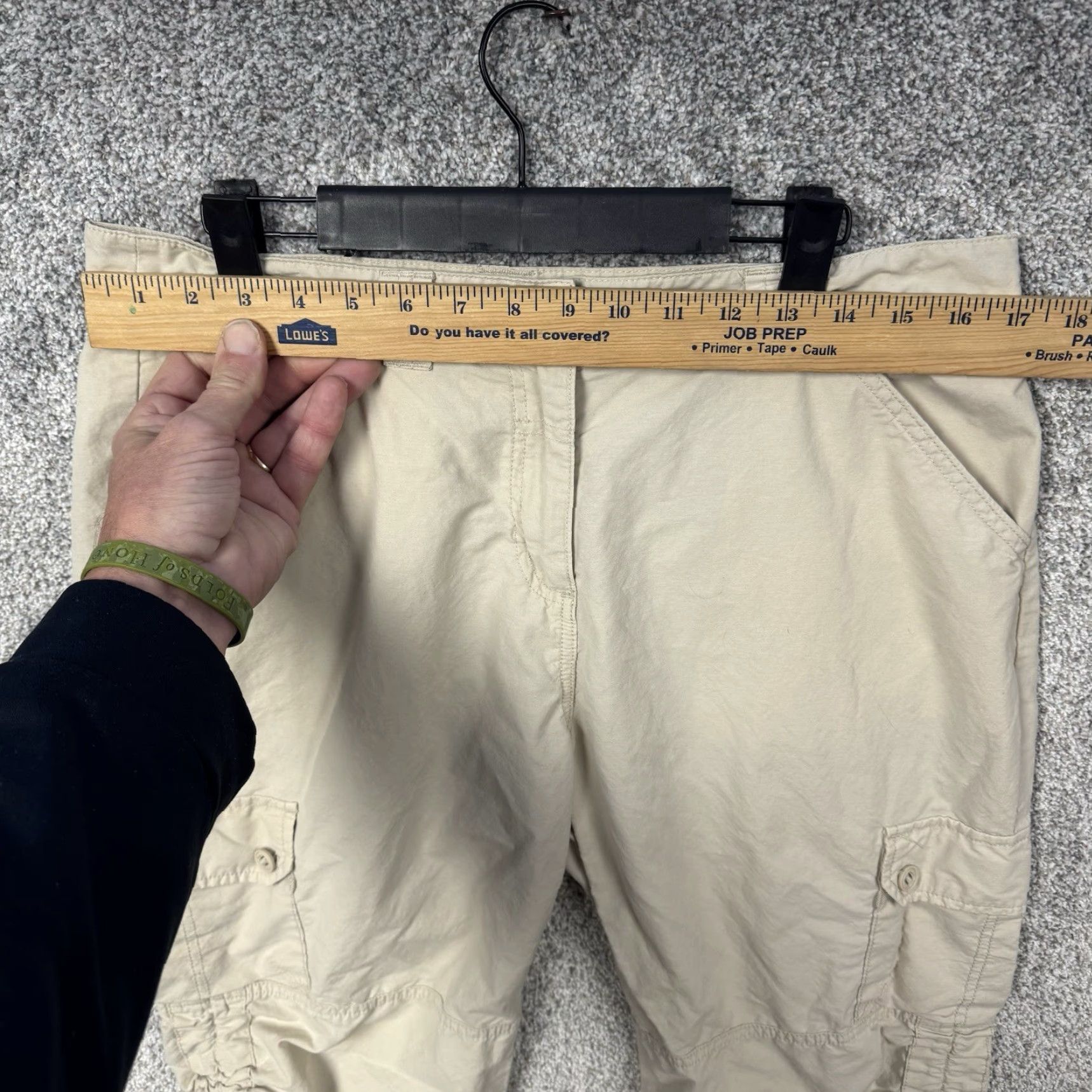Vintage VINTAGE Woolrich Cargo Capris Sz 12 Pants Women Beige Cotton Cinch Hem Pockets Utility Outdoor Hiking 15.5 In Inseam Size ONE SIZE - 2 Thumbnail