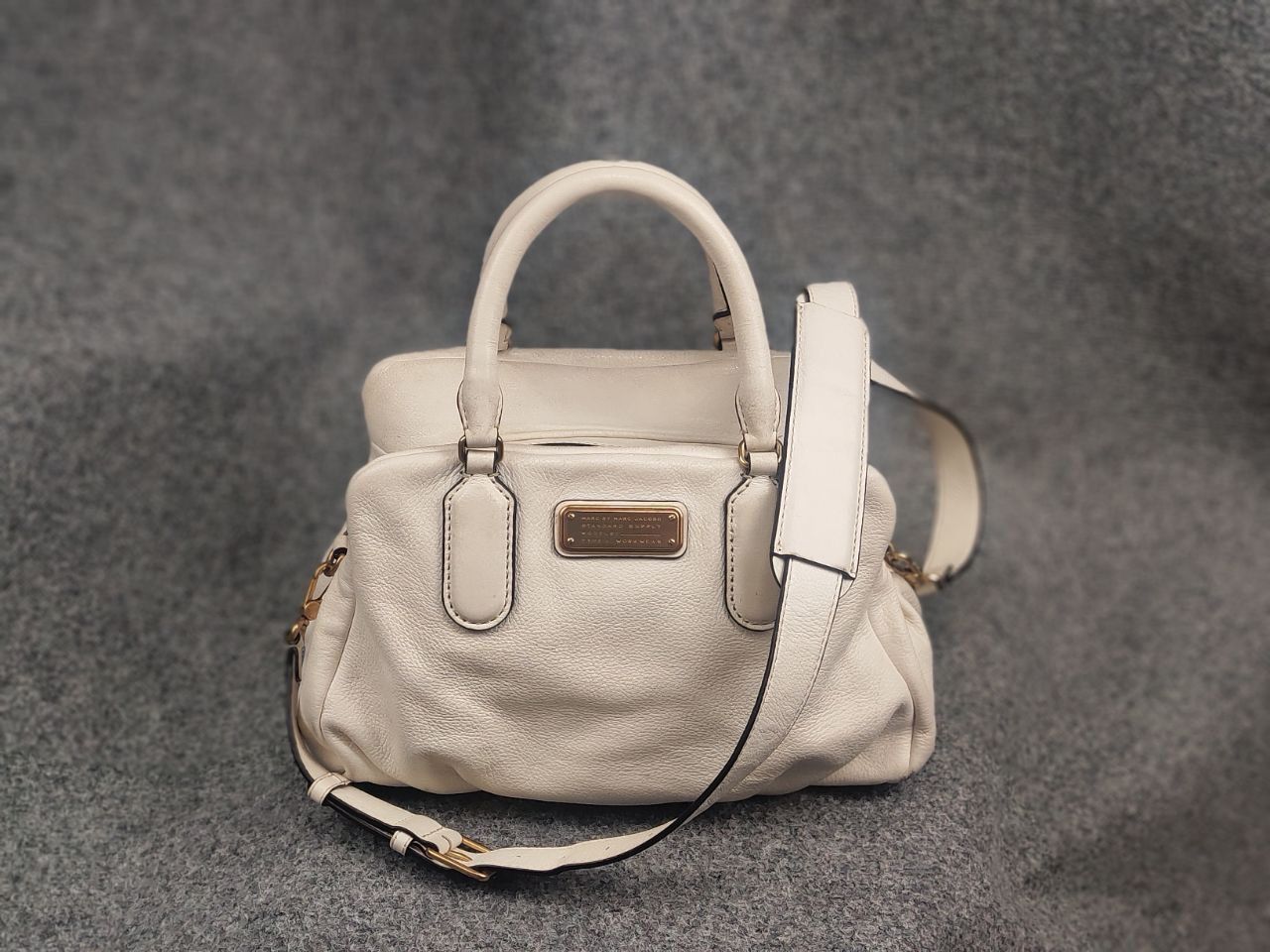 Marc by Marc Jacobs Marc Jacobs New Q Baby Groovee satchel HandBag Leather Size ONE SIZE - 1 Thumbnail