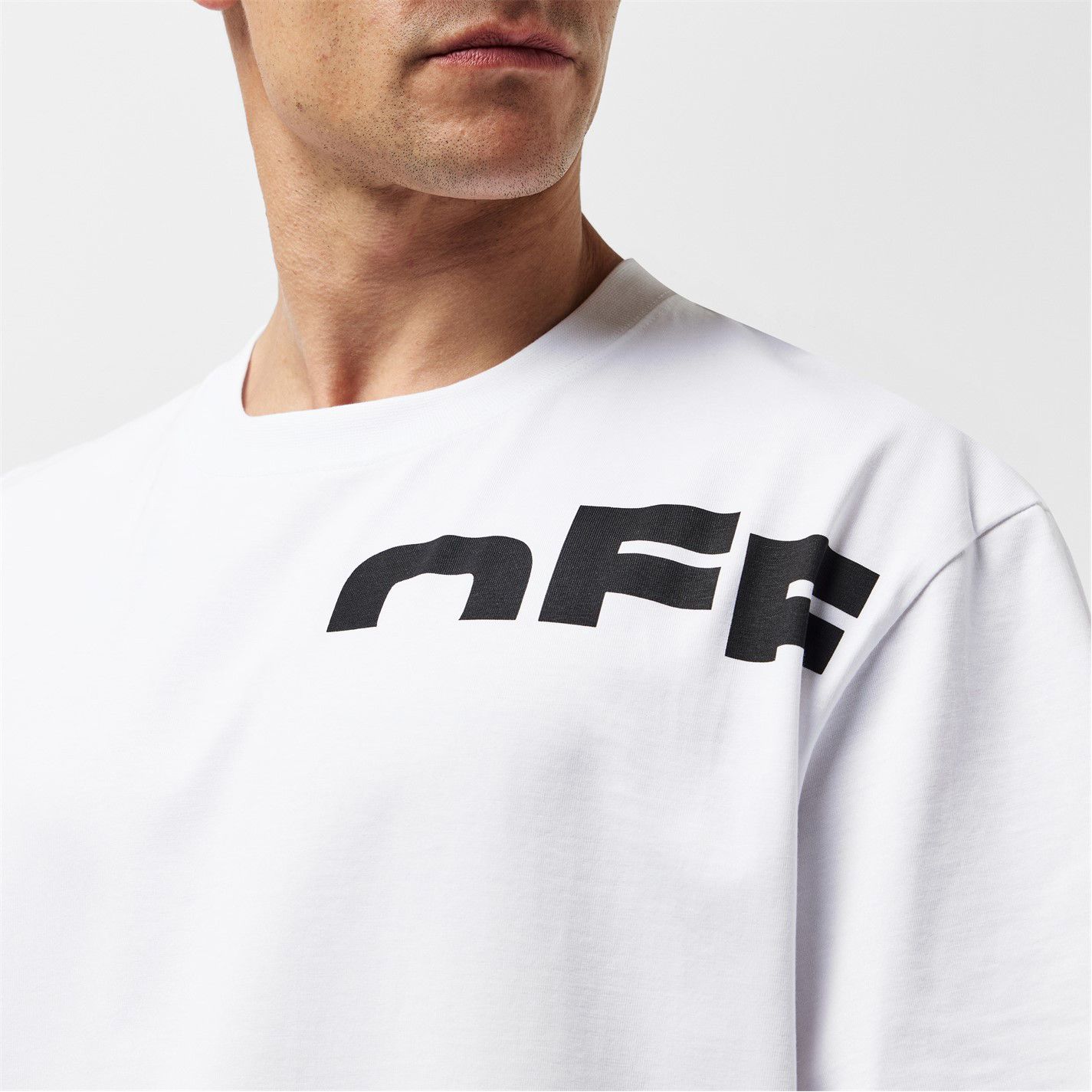 Off-White o1g2r1mq0226 Shred Skate T-Shirt In White Size US XS / EU 42 / 0 - 5 Thumbnail