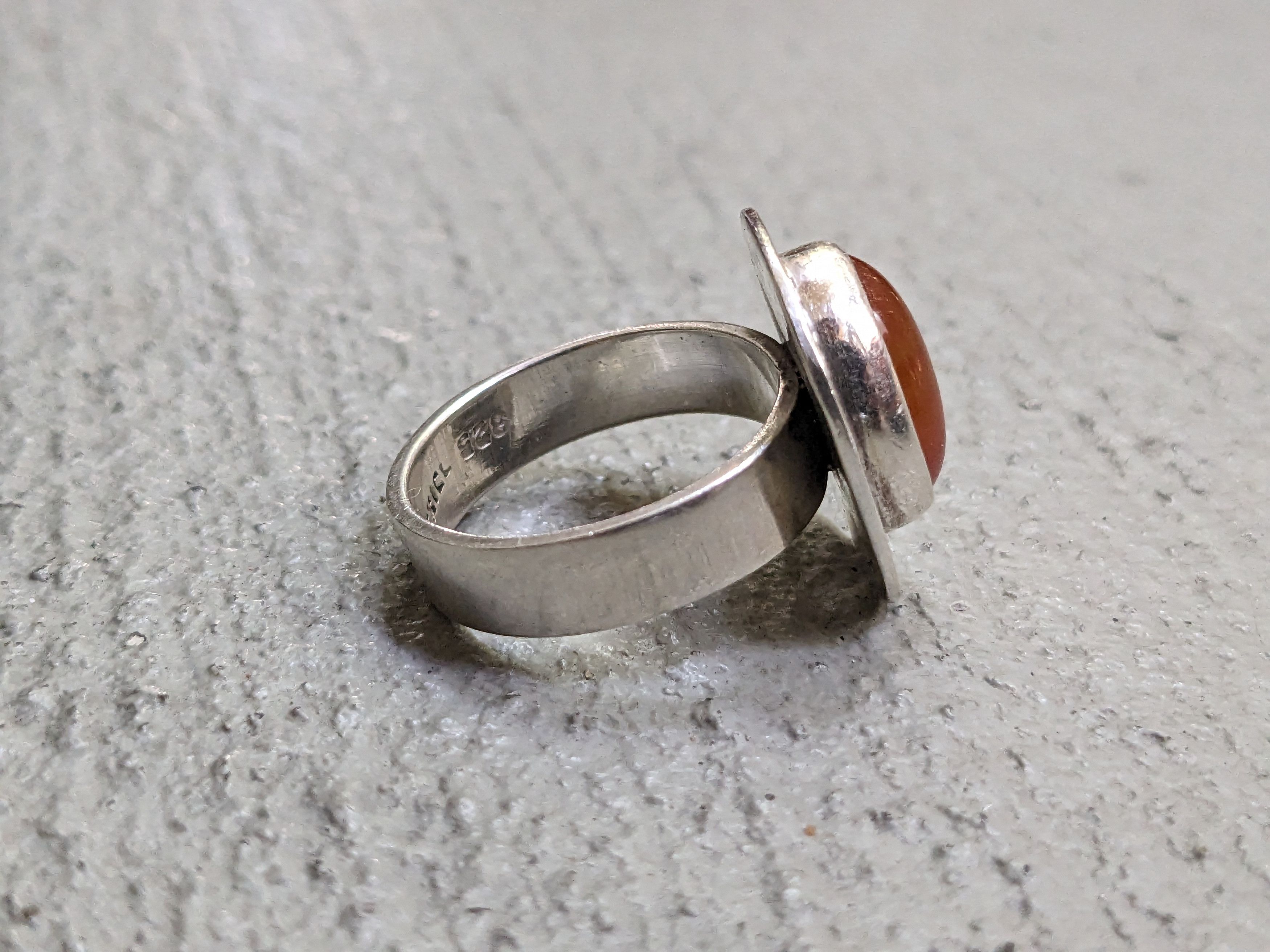 Jewelry × Vintage Vintage Sterling Silver Ring Orange Carnelian 8.25 Hammered Size ONE SIZE - 6 Thumbnail