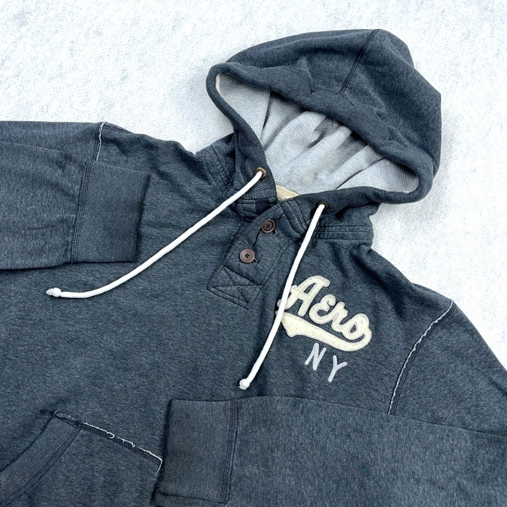 Aeropostale VINTAGE Aeropostale Hoodie Men XL Gray Graphic Print Hooded Sweatshirt Size US XL / EU 56 / 4 - 2 Thumbnail