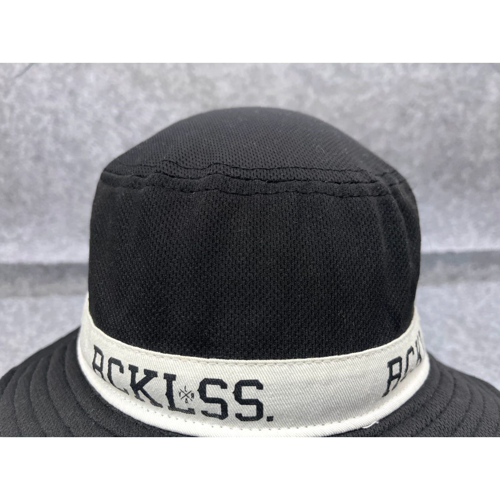Vintage Young & Reckless Bucket Hat Black 100% Polyester Adult One Size Beach Outdoor Size ONE SIZE - 2 Thumbnail