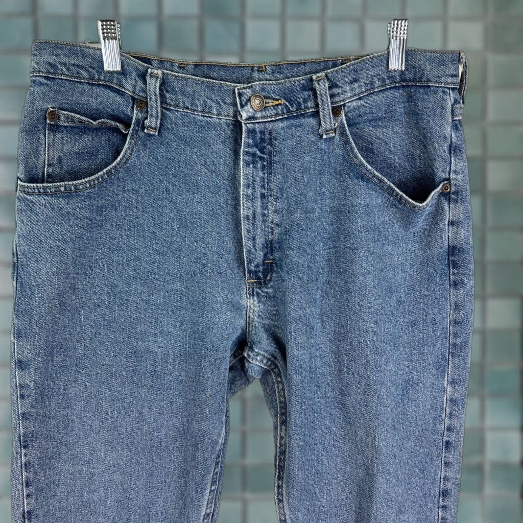 Wrangler Wrangler Mens Casual Straight Leg Flat Front Jeans Blue Denim Size 36X30 Size US 36 / EU 52 - 1 Thumbnail