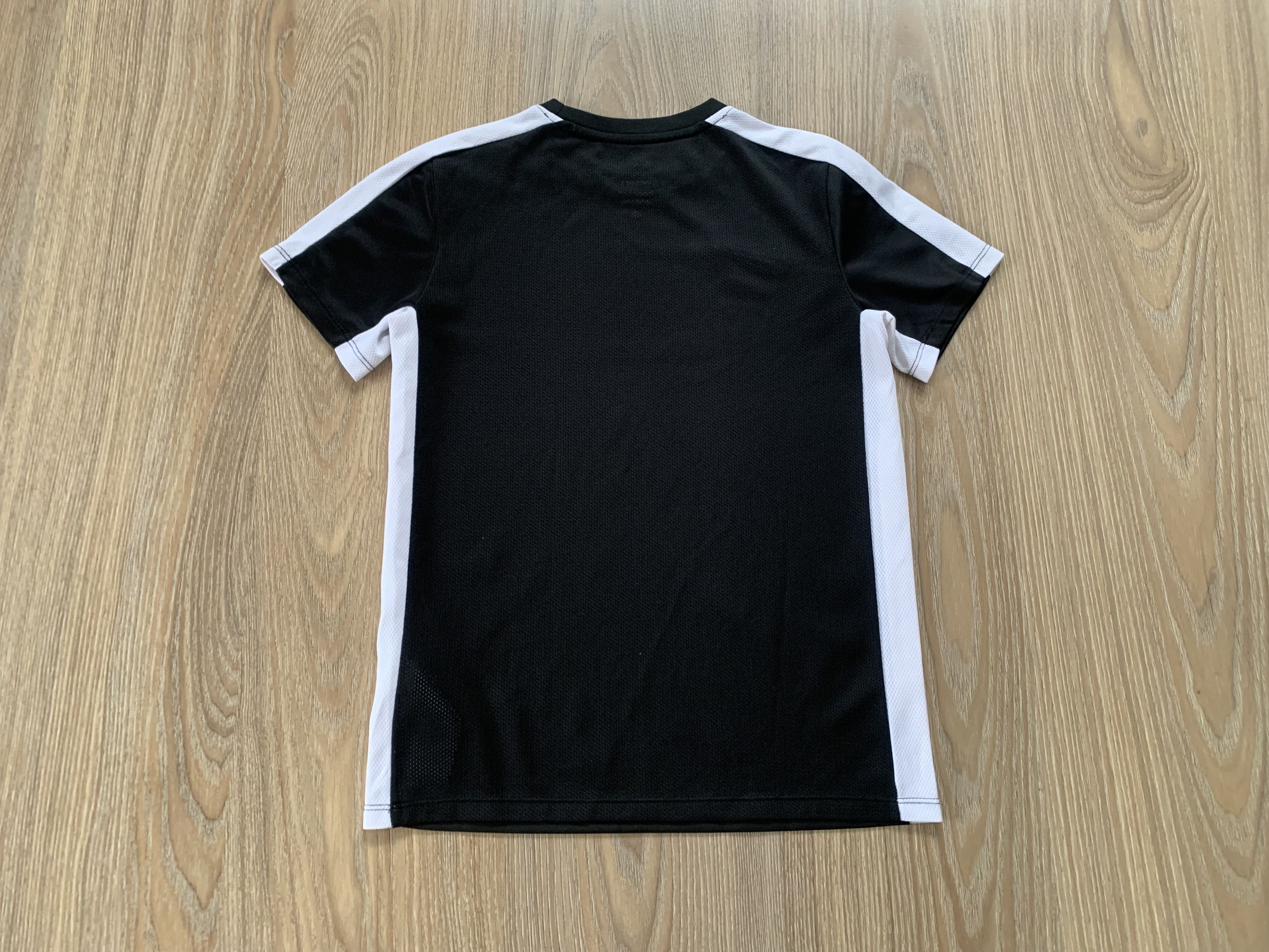Nike Youth Nike Dri-Fit Black Training T-Shirt Size US XXS / EU 40 - 3 Thumbnail