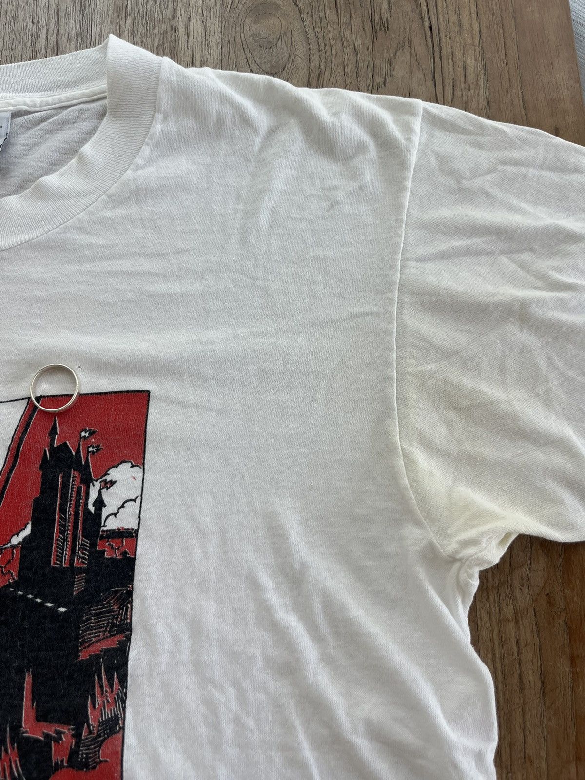 Vintage Vintage SKY RYDERS CAMELOT ( Movie )80’s T-shirt Size US L / EU 52-54 / 3 - 10 Thumbnail