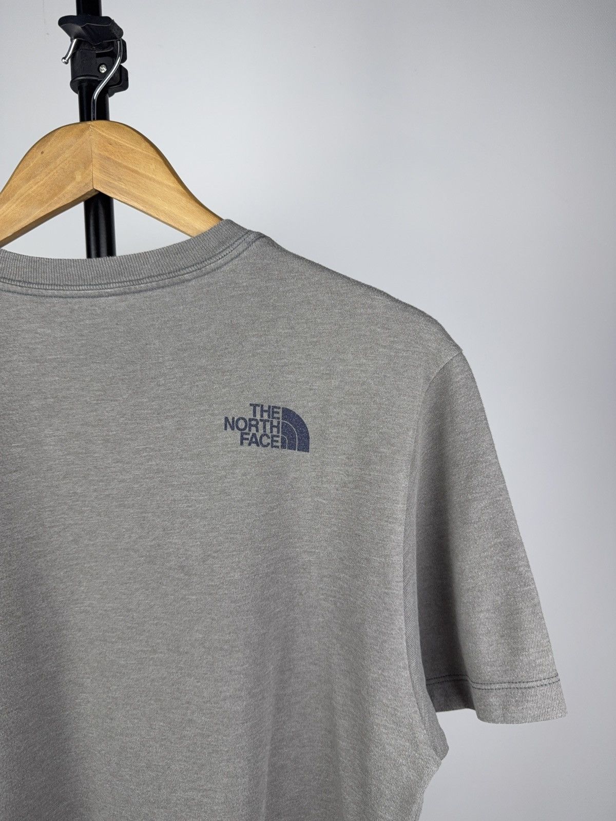 The North Face Outdoor 00s The North Face Graphic Explorer Tee Grey M Size US M / EU 48-50 / 2 - 10 Thumbnail