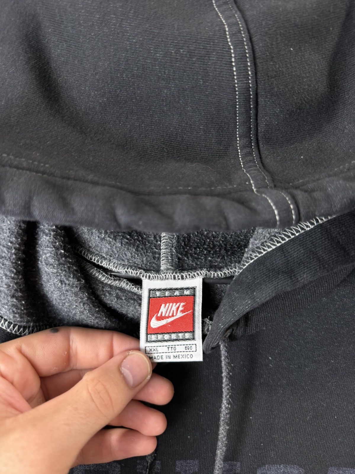 Nike Rare! Vintage Nike Michigan Center Logo Hoodie Travis Scott Size US XXL / EU 58 / 5 - 5 Thumbnail