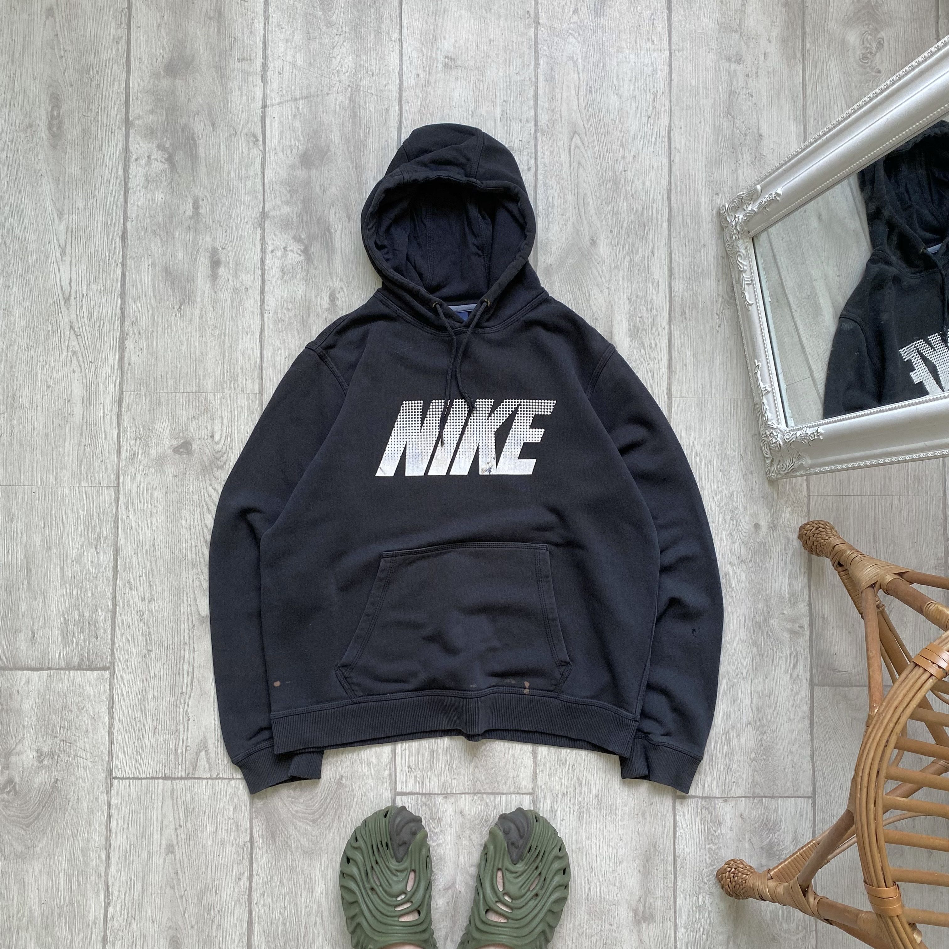 Nike 🛹 Distressed Nike hoodie center logo Vintage style skater Size US M / EU 48-50 / 2 - 1 Thumbnail