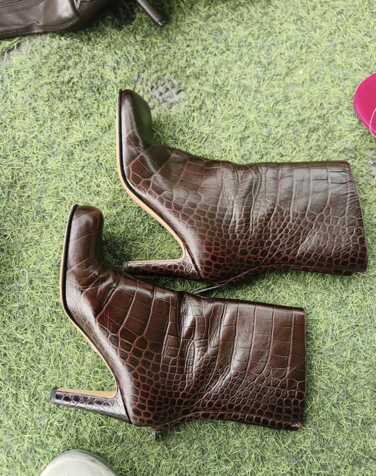 Bottega Veneta Bottega Veneta Crocodile Pattern Boots J42 Size US 5 / IT 35 - 4 Thumbnail
