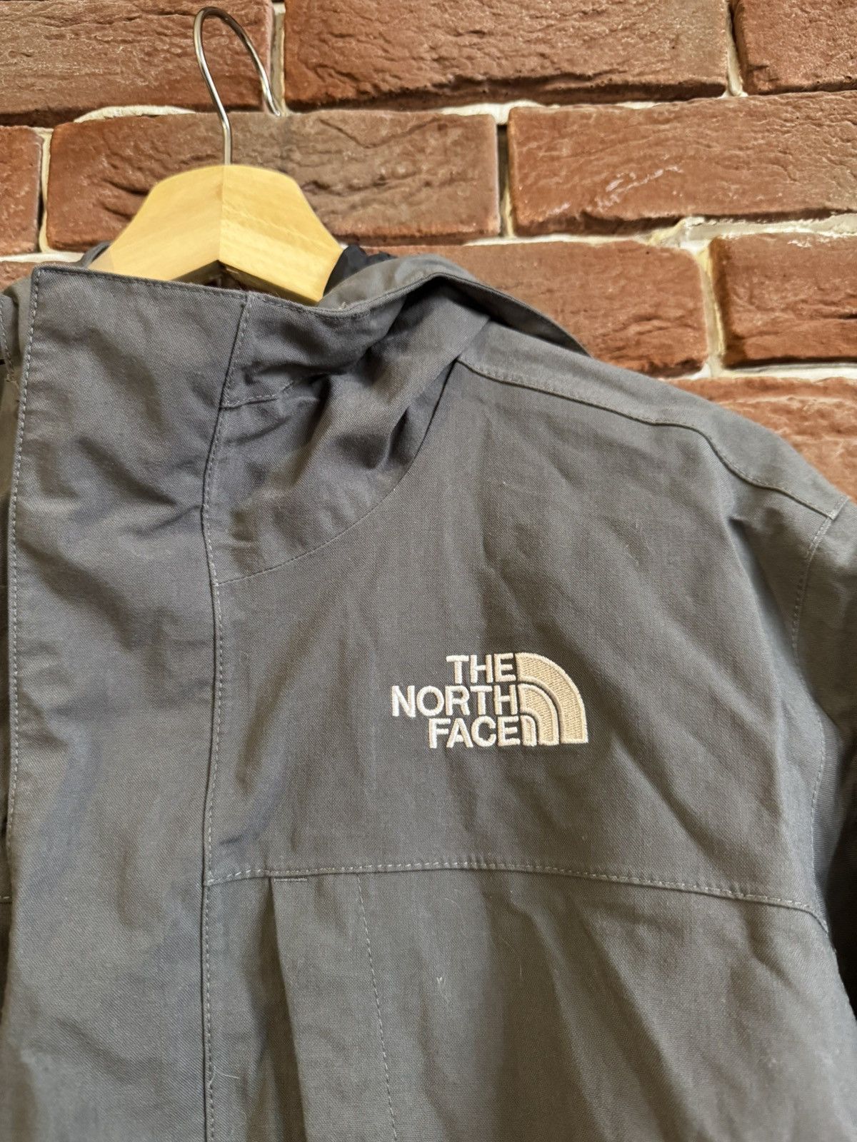 The North Face Rare The North Face TNF Hyvent Jacket Vintage Medium Grey Size US M / EU 48-50 / 2 - 8 Thumbnail