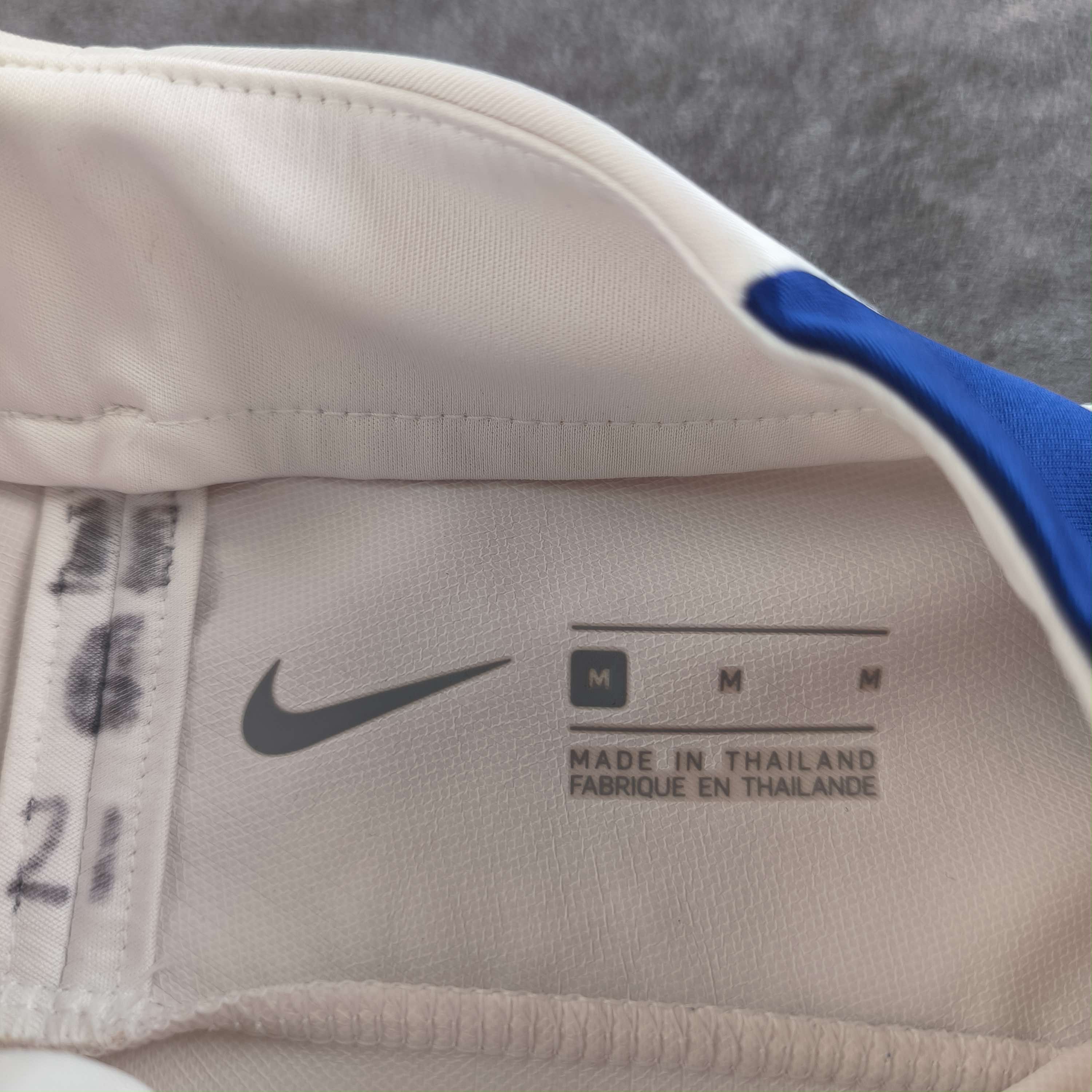 Nike Chelsea 2017-18 Nike football training top size M Size US M / EU 48-50 / 2 - 5 Thumbnail