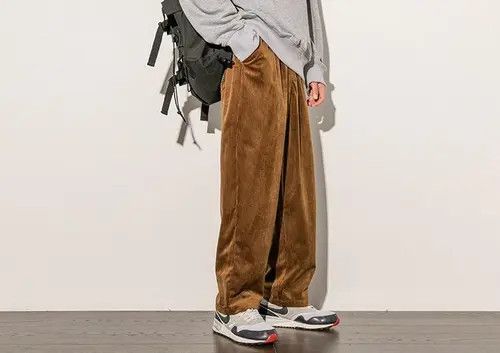 image of Vintage Brown Loose Fit Velour Corduroy Pants, Men's (Size 32)