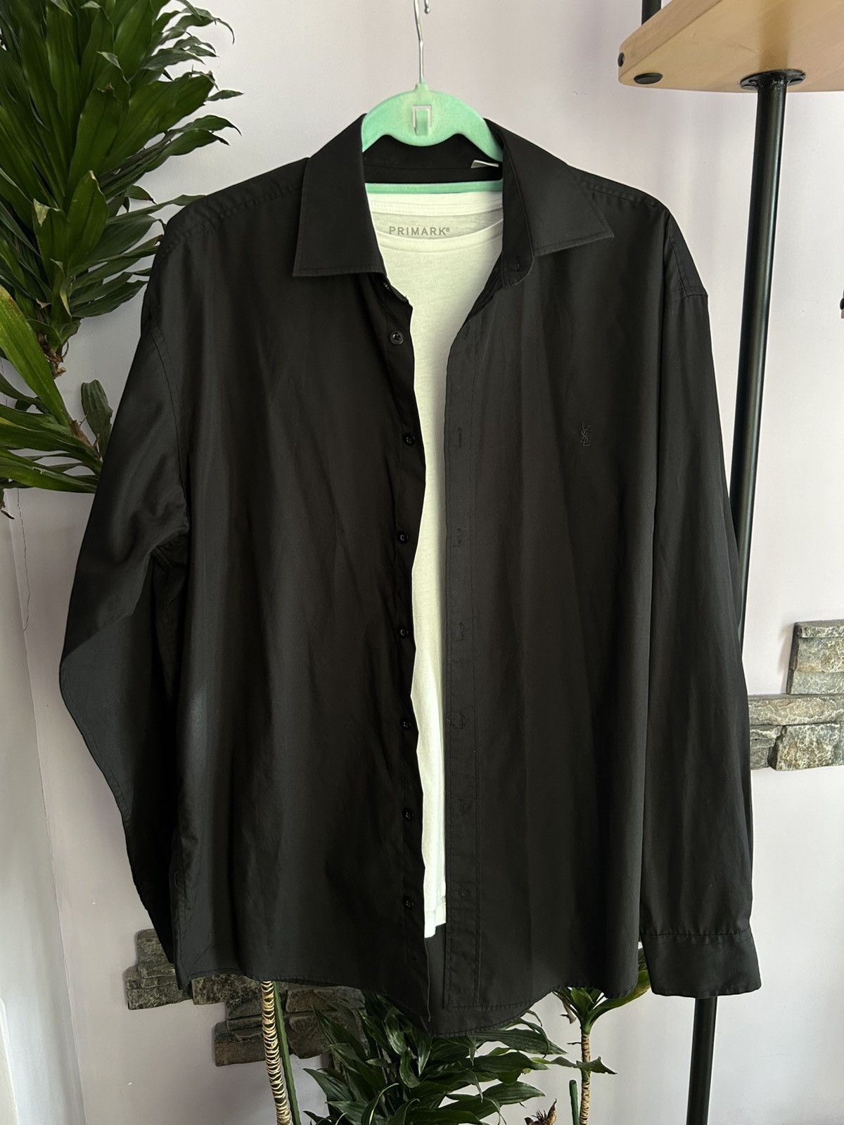 Yves Saint Laurent Ysl Yves saint laurent Button Up Black Shirt logo Size US XL / EU 56 / 4 - 1 Thumbnail
