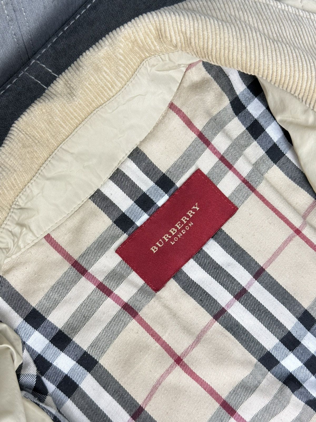 Burberry Burberry London Quilted Jacket Beige Nova Check Lining Size M / US 6-8 / IT 42-44 - 16 Thumbnail