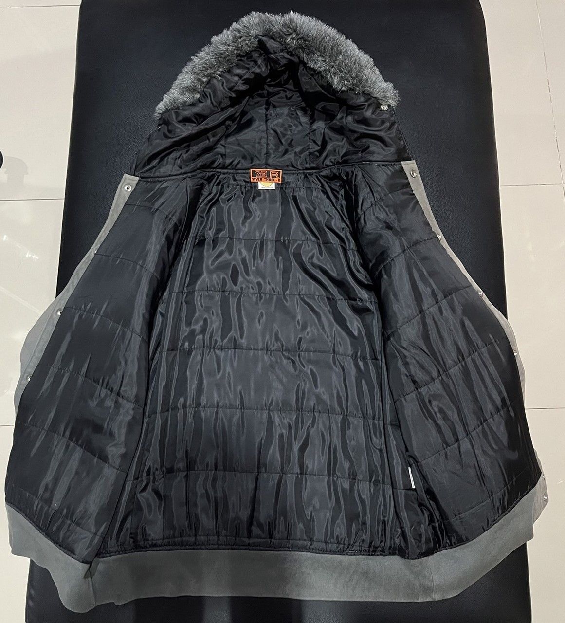 If Six Was Nine × Le Grande Bleu (L.G.B.) Seven Three R x Medallion Skulls S logo Fur Jacket Hooded Size US M / EU 48-50 / 2 - 11 Thumbnail