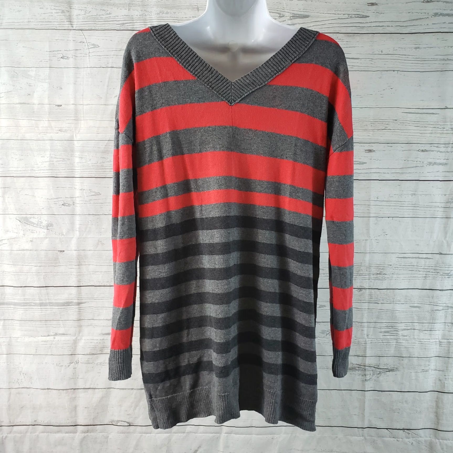 Vintage Caslon Womens Double V-Neck Sweater Sz Medium Gray Red Stripe Cotton Blend Size M / US 6-8 / IT 42-44 - 4 Thumbnail