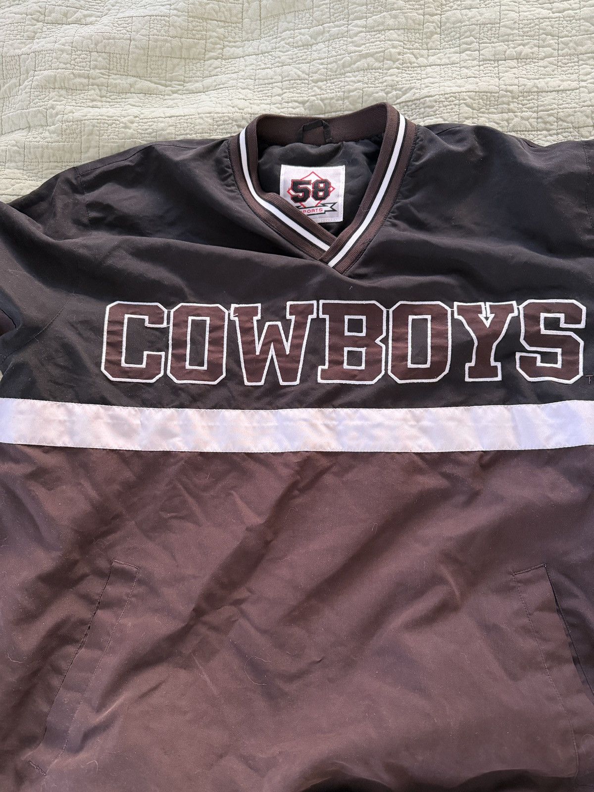 Nike University of Wyoming Cowboy insulated sweatshirt Size US L / EU 52-54 / 3 - 3 Thumbnail
