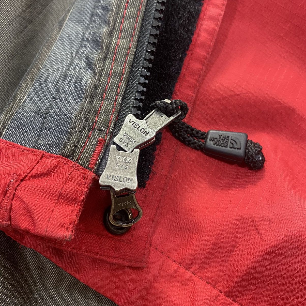 The North Face Vintage 90’s The North Face Gore-Tex Mountain Light Jacket Size US L / EU 52-54 / 3 - 10 Thumbnail