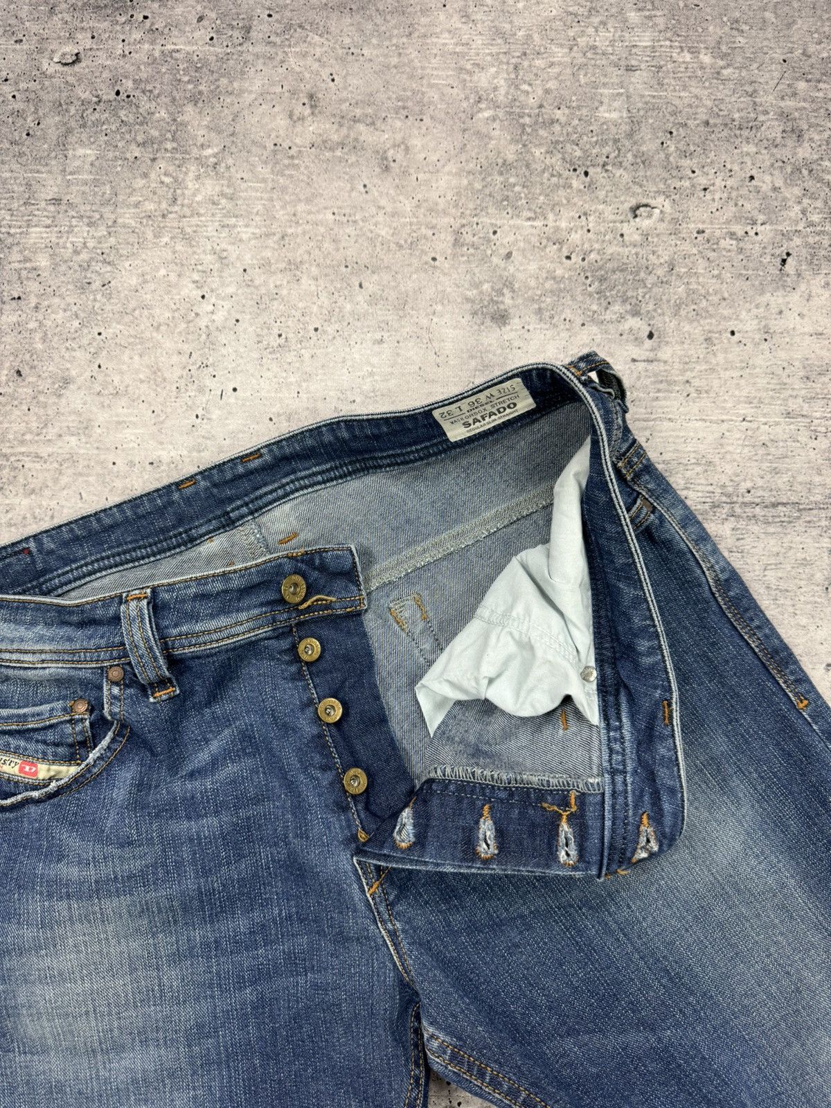 Diesel Vintage Diesel 90’s Y2K Style Blue Stonewashed Jeans Pants Size US 36 / EU 52 - 12 Thumbnail