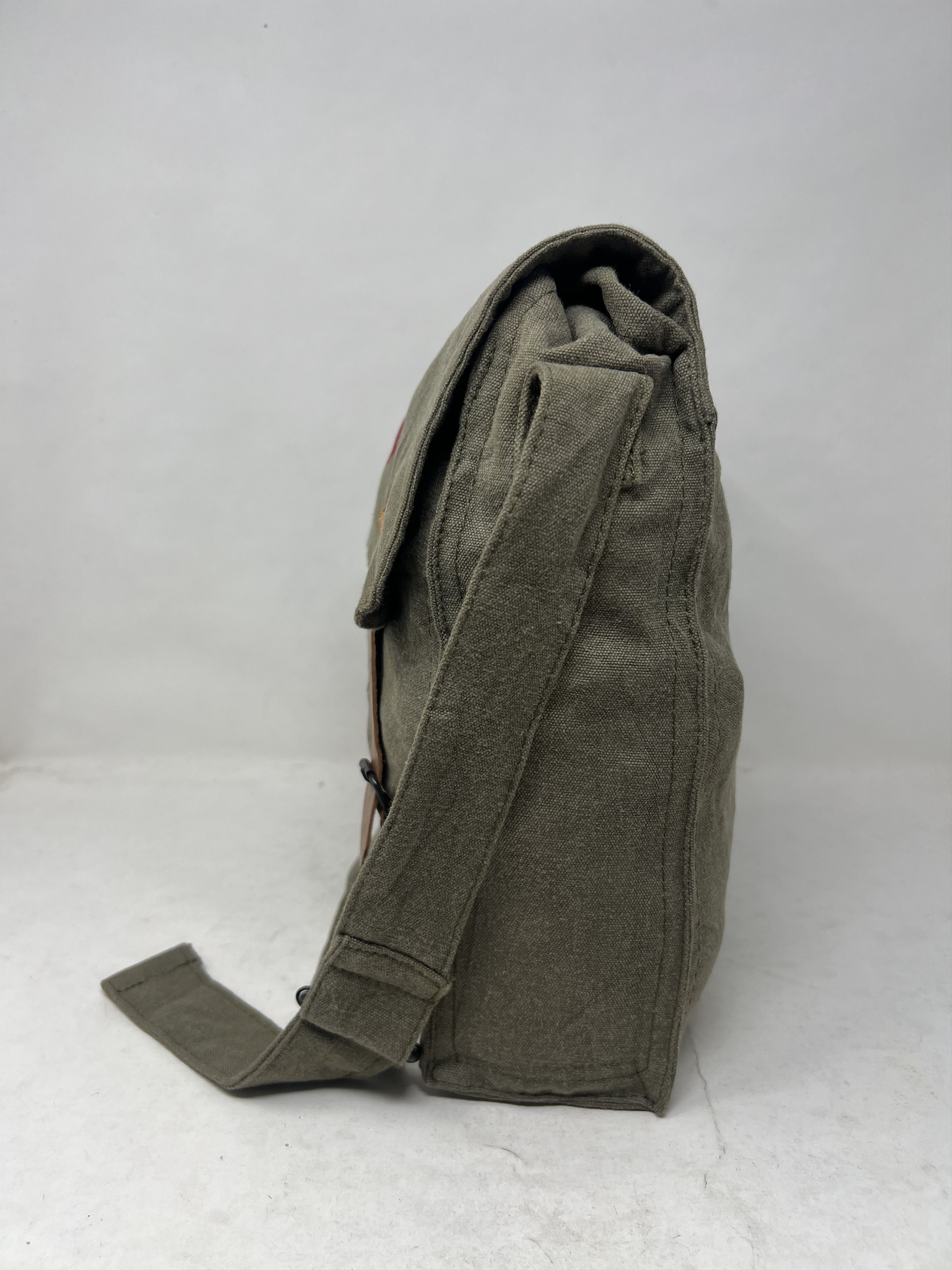 Vintage Vintage Rothco Canvas Medic Cross Bag Size ONE SIZE - 5 Thumbnail