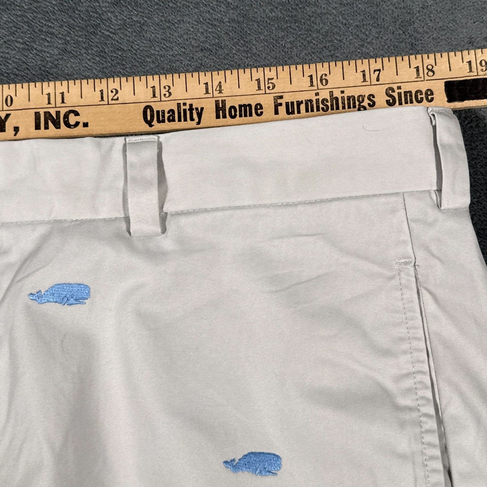 Brooks Brothers BROOKS BROTHERS Mens Chino Shorts W37 Light Khaki Embroidered Whale Casual Preppy Animal Print Size US 37 - 4 Thumbnail