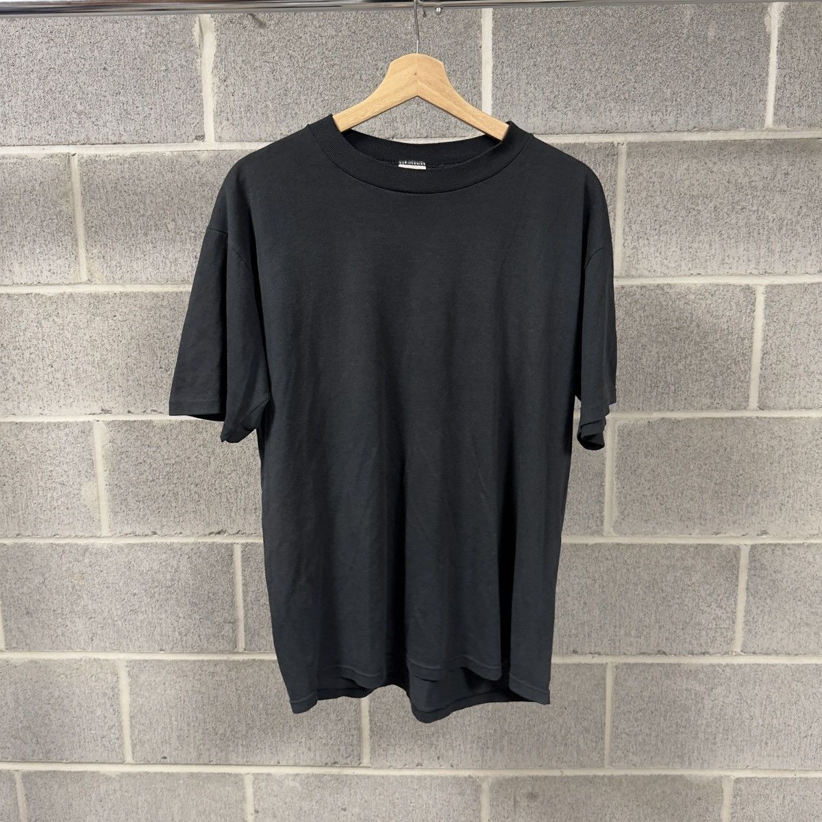 Vintage 90s Thrashed Faded Distressed Thin Black Shirt ERD Grunge Size US XL / EU 56 / 4 - 1 Thumbnail