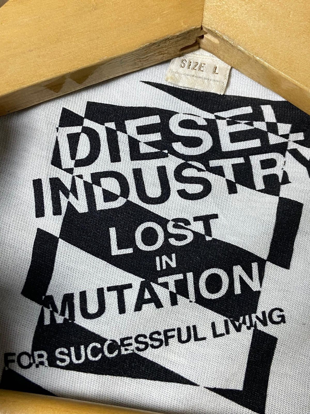 Diesel DIESEL Printed Only The Brave Long Sleeve Tee (142) Size US L / EU 52-54 / 3 - 9 Thumbnail