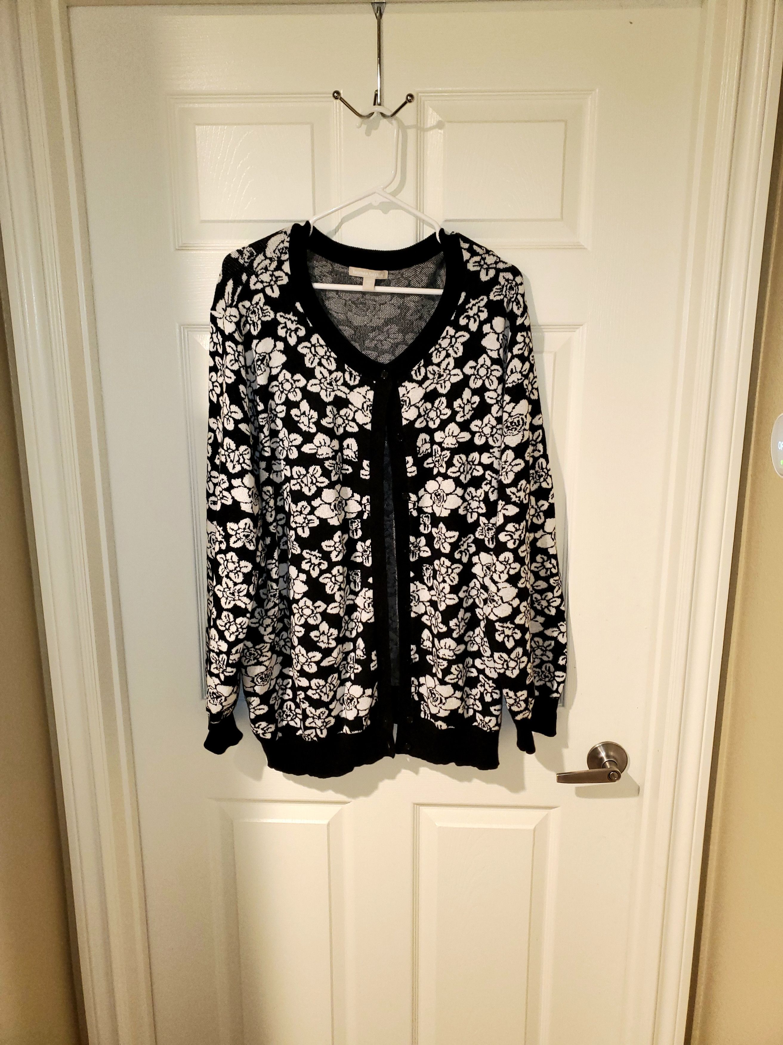 Other Woman Within B+W Floral Cardigan- 3X(30/32) Size 3XL / US 20-22 - 1 Thumbnail