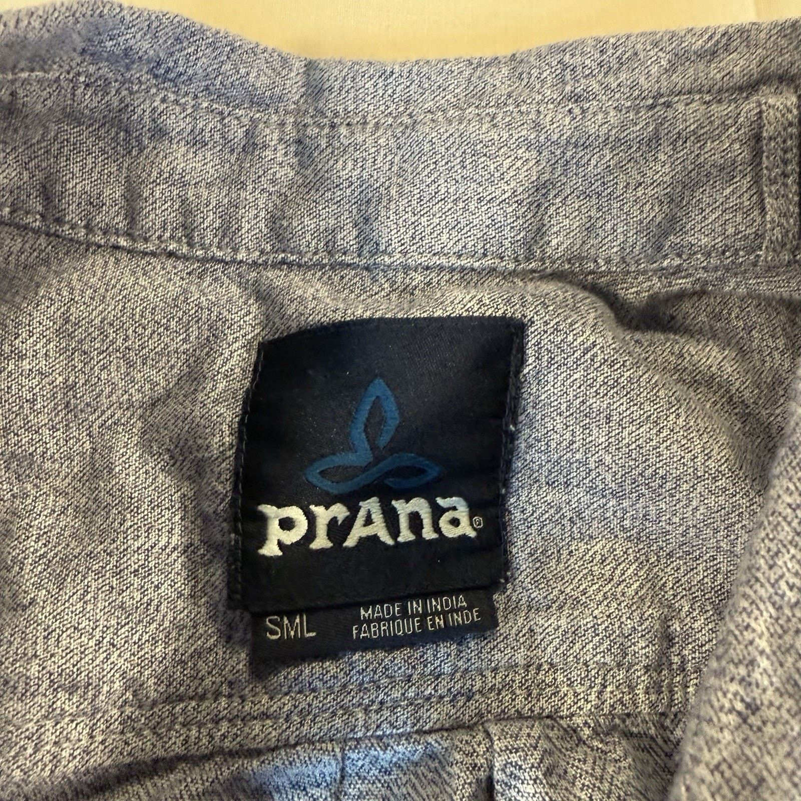 Prana Prana Men’s Small Light Gray Chambray Organic Cotton Short Size US M / EU 48-50 / 2 - 3 Thumbnail