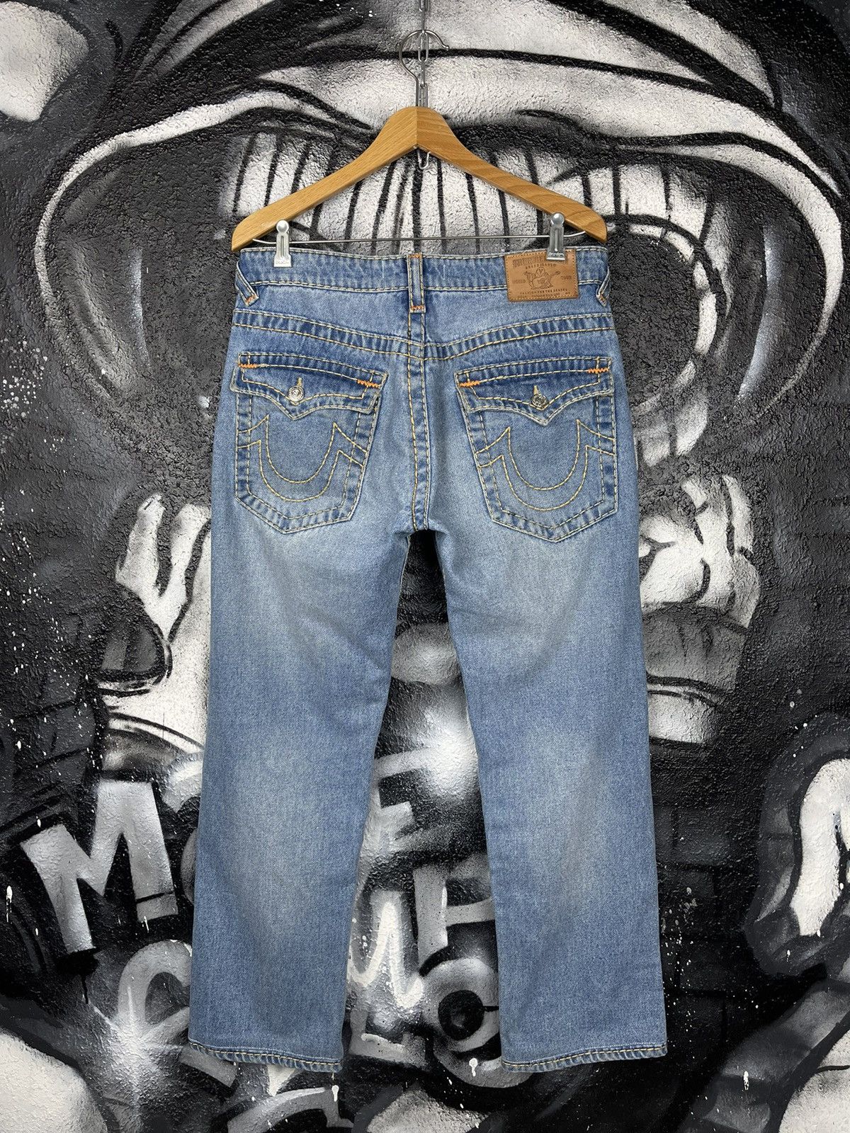 True Religion True Religion Ricky Relaxed Straight Distressed Denim Jeans Size US 32 / EU 48 - 4 Thumbnail