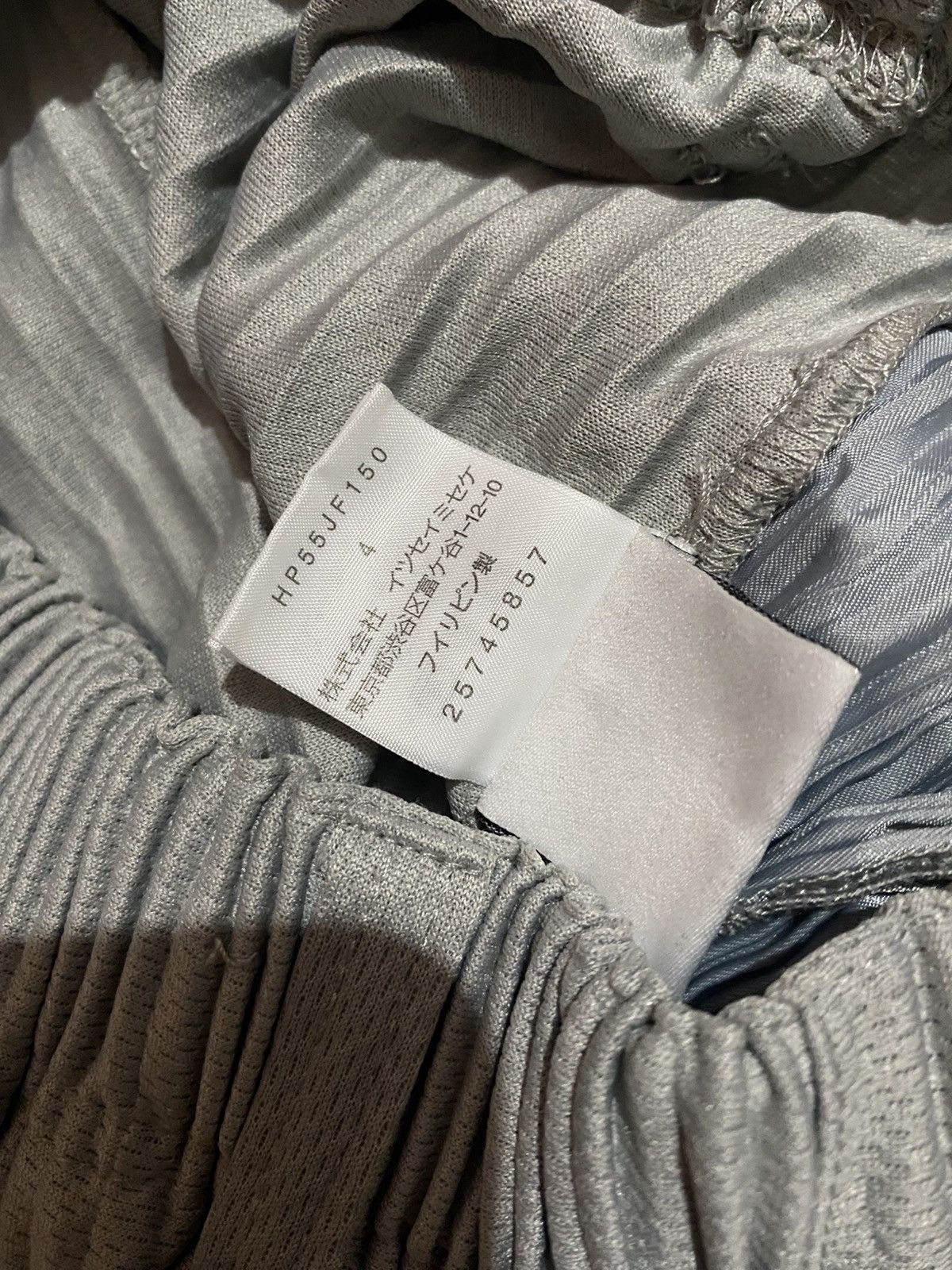 Homme Plisse Issey Miyake Homme Plisse Issey Miyake pleated trouser pants Size US 32 / EU 48 - 6 Thumbnail