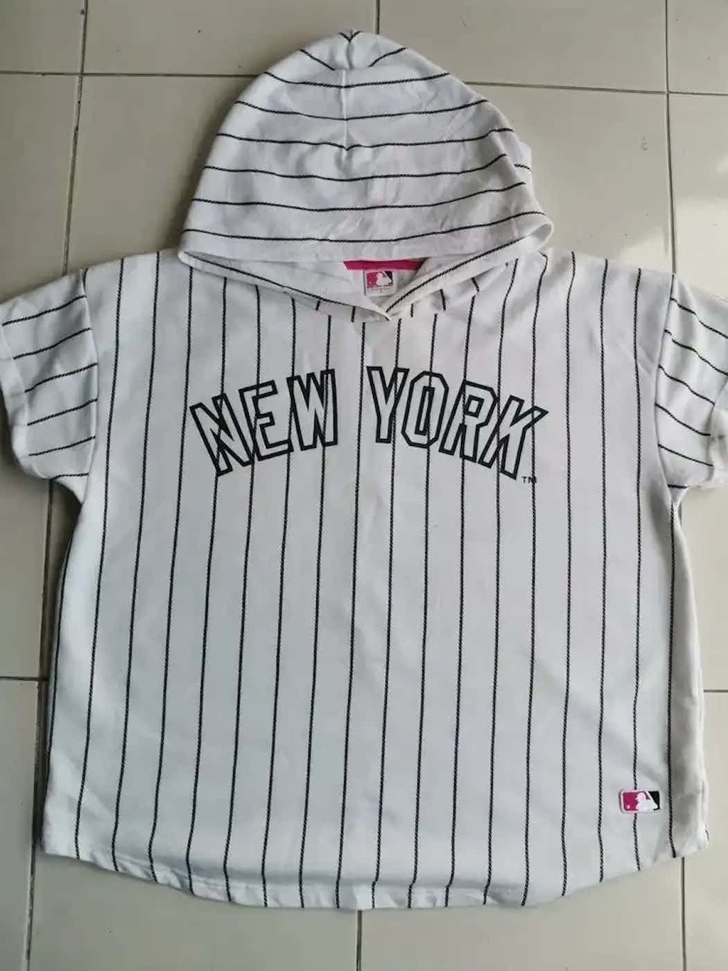 MLB Vintage New York Baseball Hoodie Size US L / EU 52-54 / 3 - 1 Thumbnail