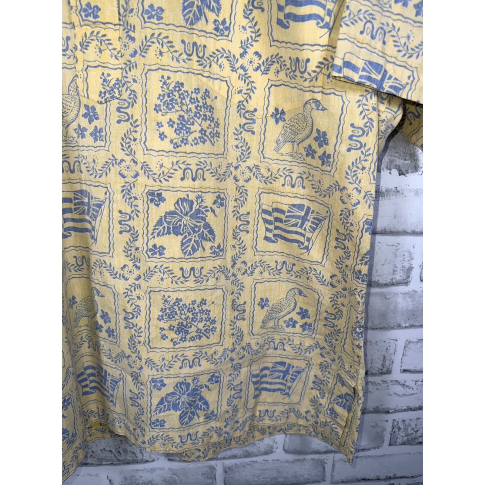 Reyn Spooner VINTAGE Reyn Spooner Yellow Short Sleeve Button-Up Hawaiian Shirt M Mens Size US M / EU 48-50 / 2 - 4 Thumbnail