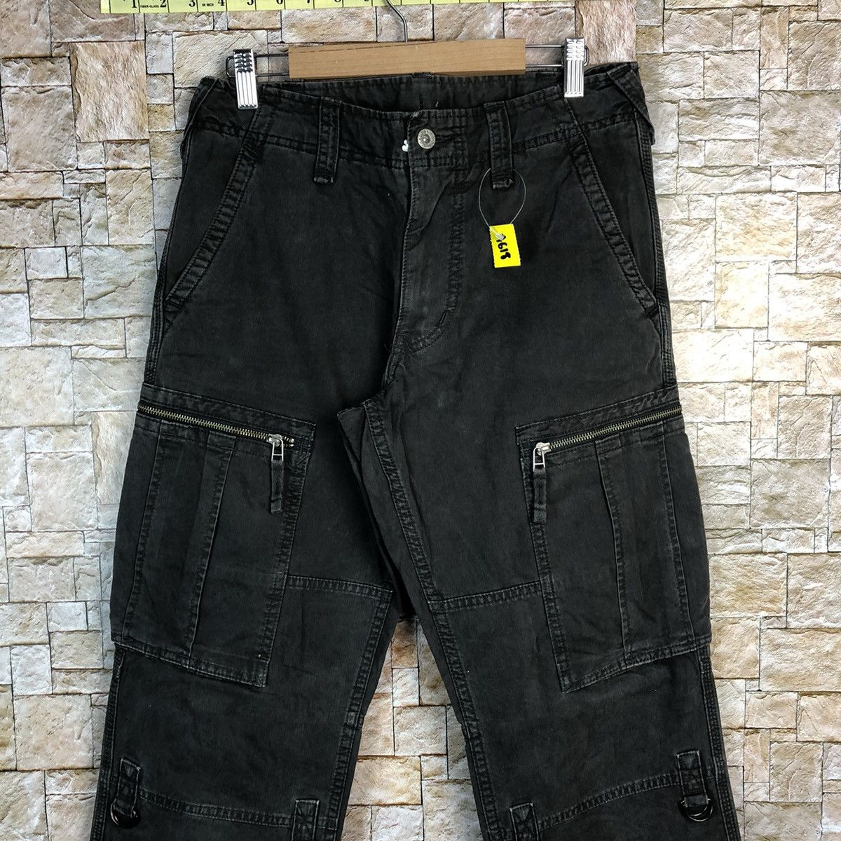 Japanese Brand Uniqlo Black japan utility Cargo Multipocket Pants #A618 Size US 29 - 5 Thumbnail