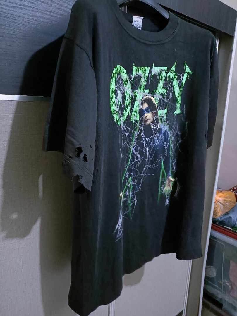 Black Sabbath Vintage Ozzy Osbourne Spiderweb Distressed Tee Size US L / EU 52-54 / 3 - 3 Thumbnail
