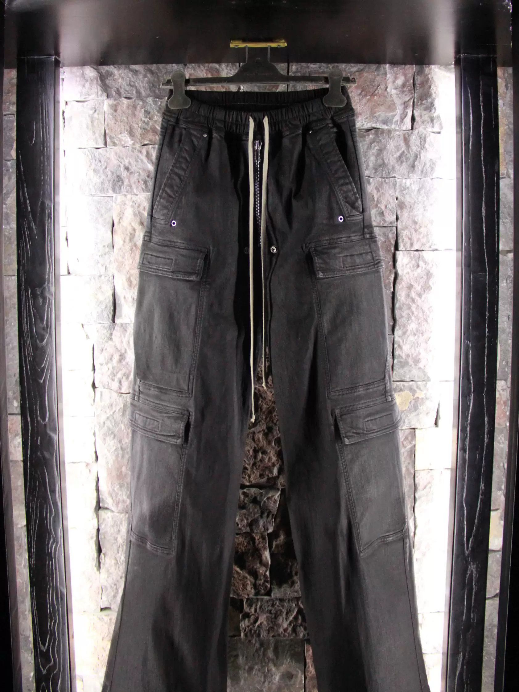 Rick Owens Rick Owens Black Casual Pants Men 30 Size US 30 / EU 46 - 1 Thumbnail