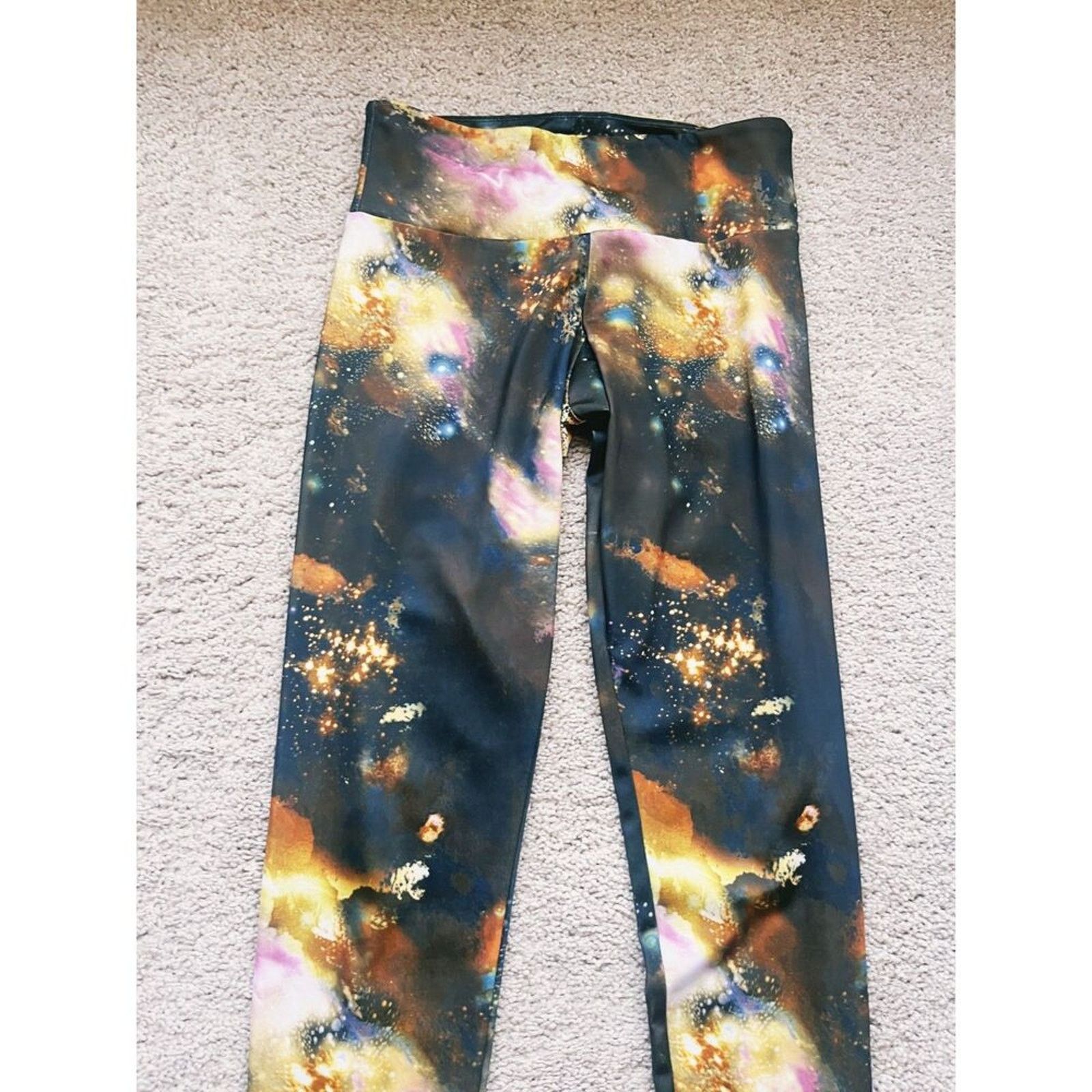 Other Onzie Yoga Graphic Galaxy Leggings Full Length Size XS Size 26" / US 2 / IT 38 - 4 Thumbnail