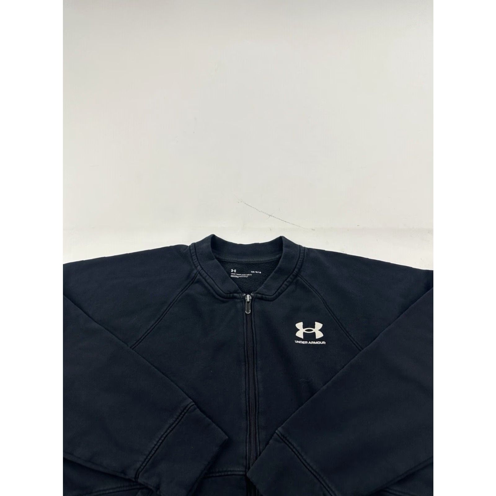 Under Armour Under Armour Jacket Womens Large Black Full Zip Up Loose Fit Size L / US 10 / IT 46 - 2 Thumbnail