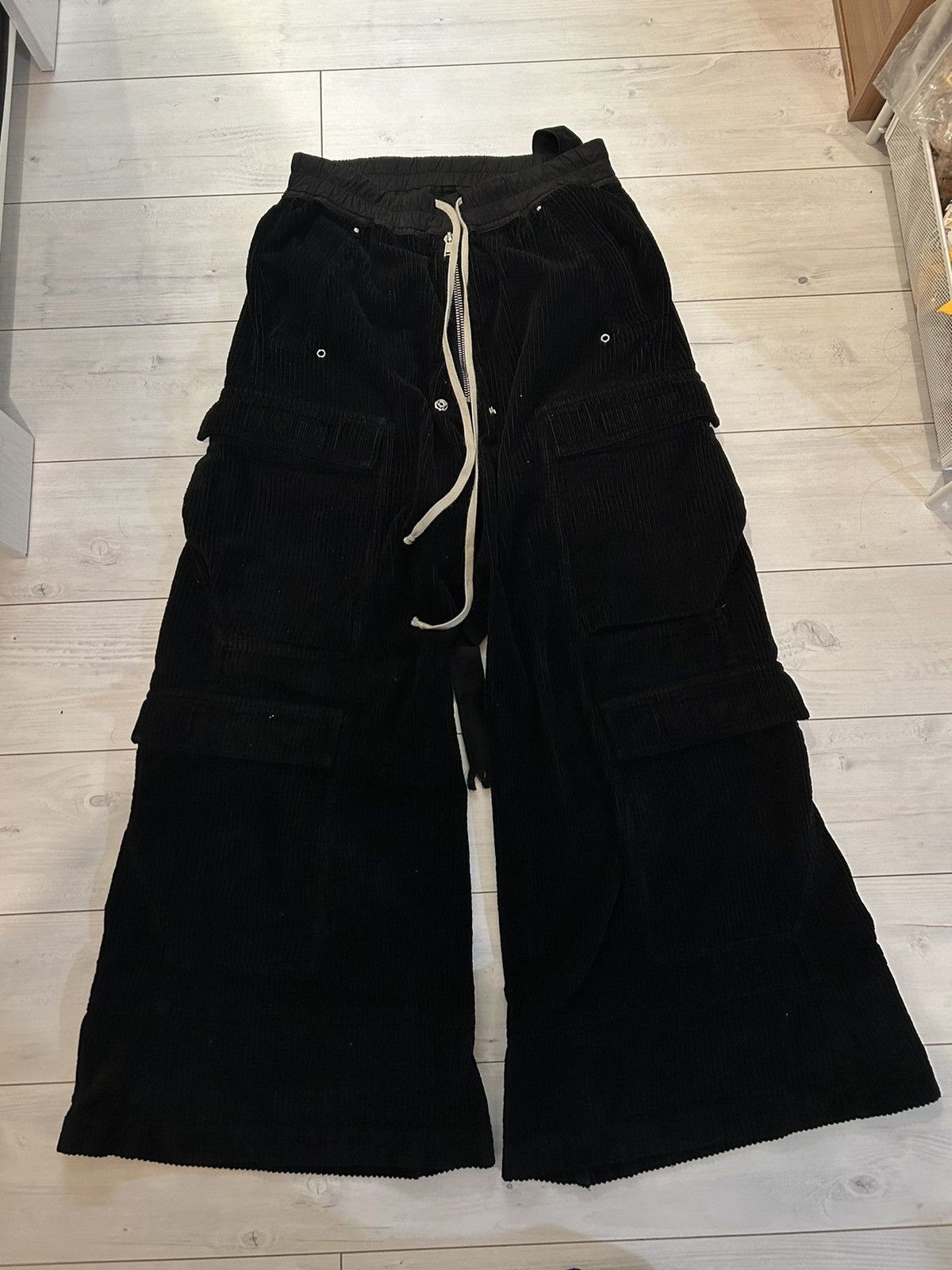 Rick Owens Drkshdw Rick Owens corduroy belas cargo pants Size US 30 / EU 46 - 11 Thumbnail