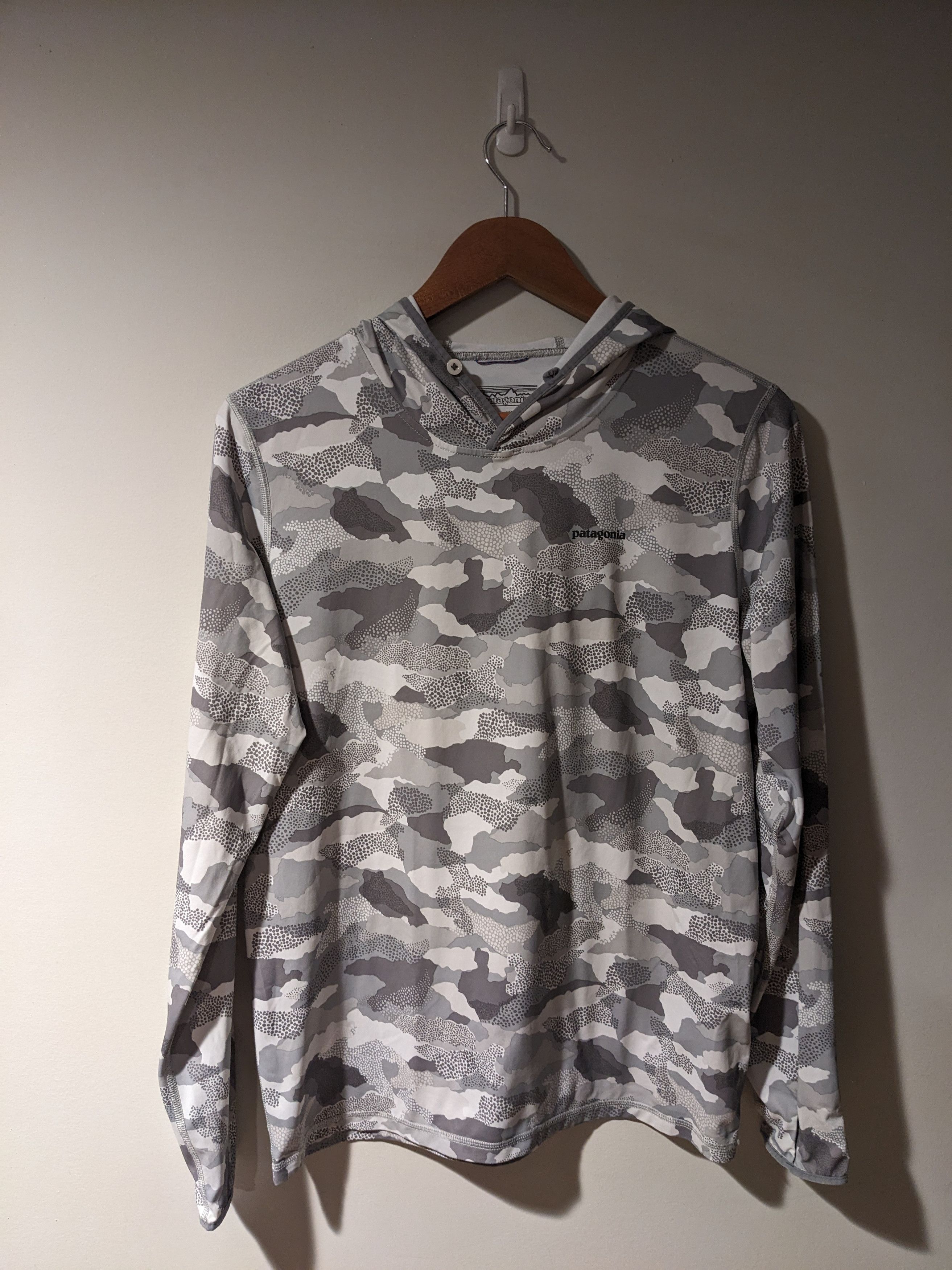 Designer × Patagonia Patagonia White Gray Camo Small Comfort Hoody II Size US S / EU 44-46 / 1 - 1 Thumbnail