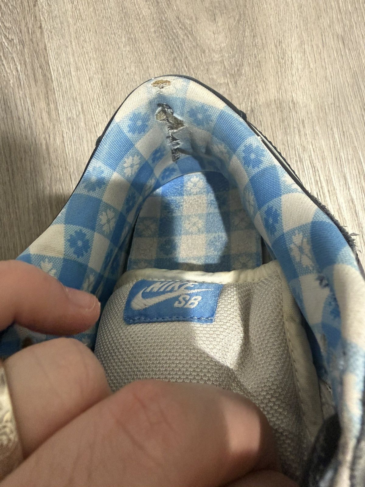 Nike SB Nike SB Dunk Low Blue Lobster size 11 Size US 11 / EU 44 - 7 Thumbnail
