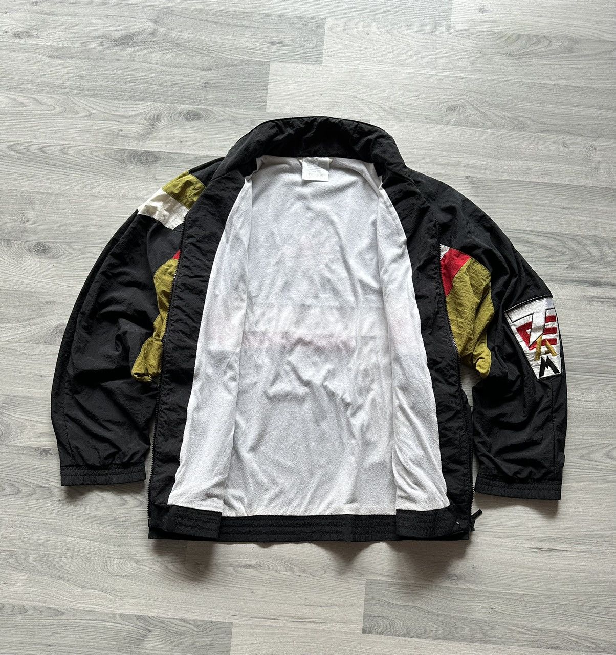 Adidas Vintage oversize jacket Adidas big logo 90s Size US M / EU 48-50 / 2 - 7 Thumbnail