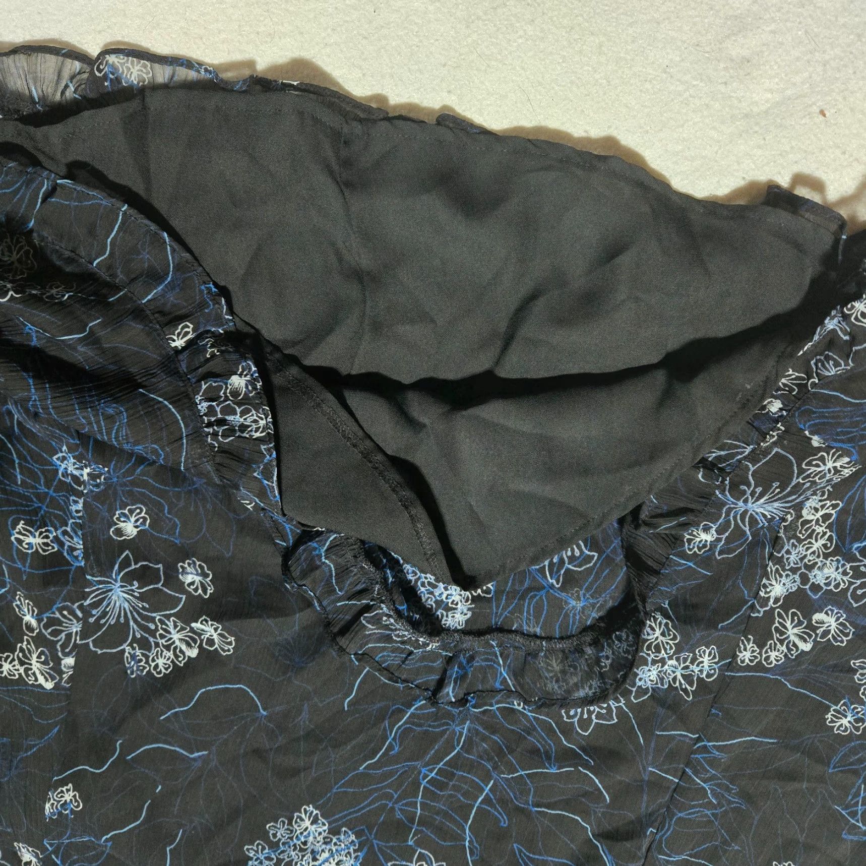 Vintage Sag Harbor Skirt Women Long Pleated Size 20W Navy Blue Floral Print 20W Womens Skirt Size 42" / US 20 - 2 Thumbnail